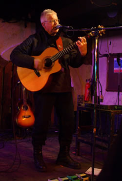 Bruce at the Borderline