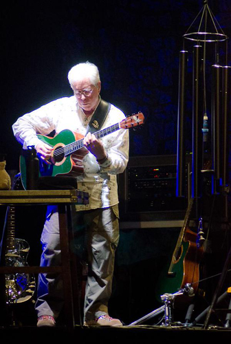 Bruce Cockburn - Photo Music Without Borders