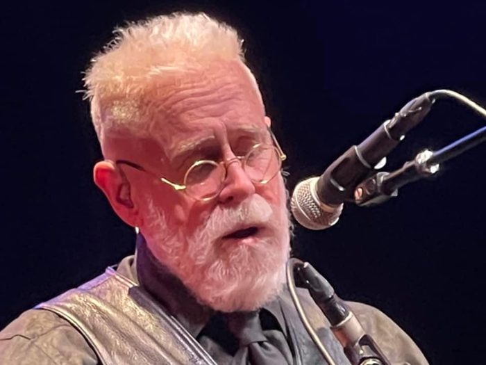 Bruce Cockburn - 12 December 2021 - Soreng - Eugene - photo Mike Meyer