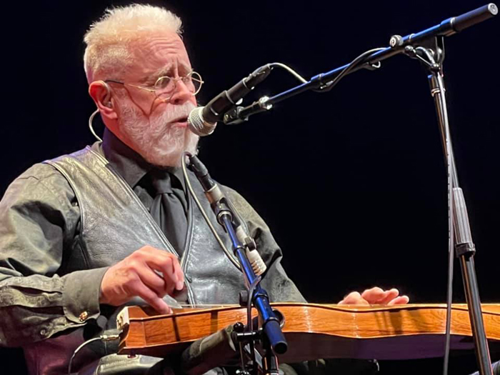 Bruce Cockburn - 12 December 2021 - Soreng - Eugene - photo Mike Meyer