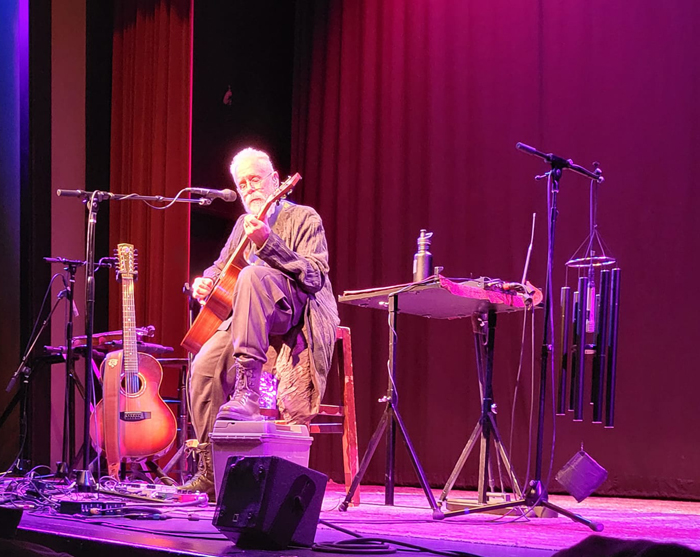 Bruce Cockburn - 10 March 2022 - Old Town School of Folk Music - Chicago - photo Jonathan Fenton