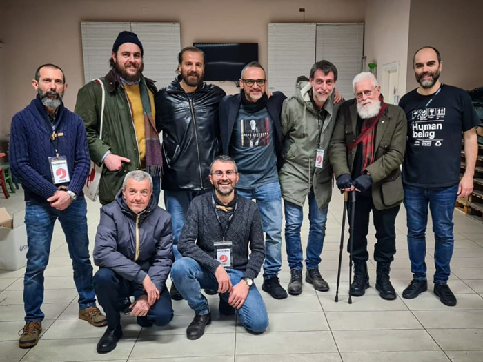 Bruce Cockburn soundcheck 8mar24 Castelfranco Italy photo Keebler