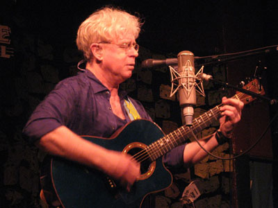 Bruce Cockburn - Photo by Victoria Bouffard