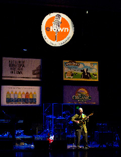 Bruce at Etown show taping 2feb09