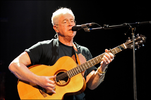 Bruce Cockburn at L'Astral, Montreal, 13April2011. Photo by Jacques Th�riault