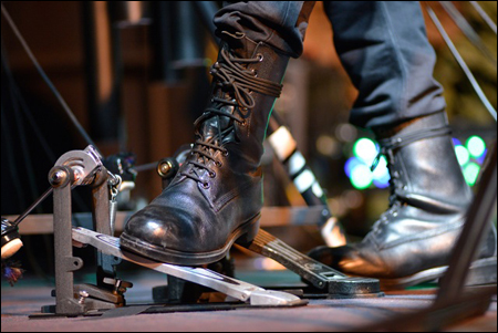 Bruce at the Mateel Community Center - footwork - Photo Agnes Patak