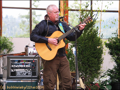 Bruce during soundcheck at the Mateel Community Center, Redway 22feb2004 - photo: bobbi wisby