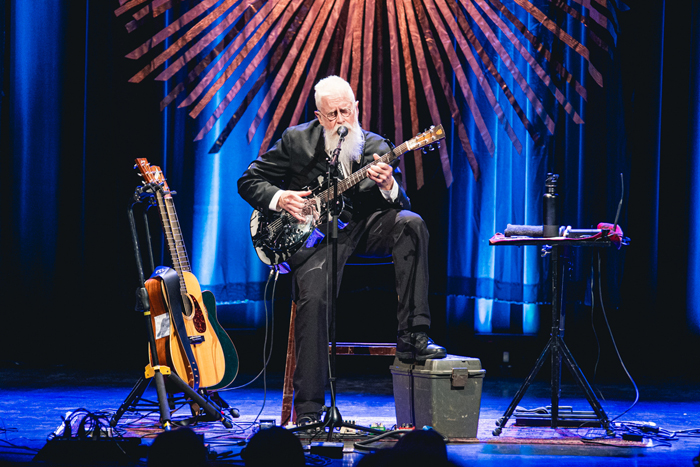 Bruce Cockburn -  14 October 2023 - Imperial Bell Quebec City -  photo Courtoisie