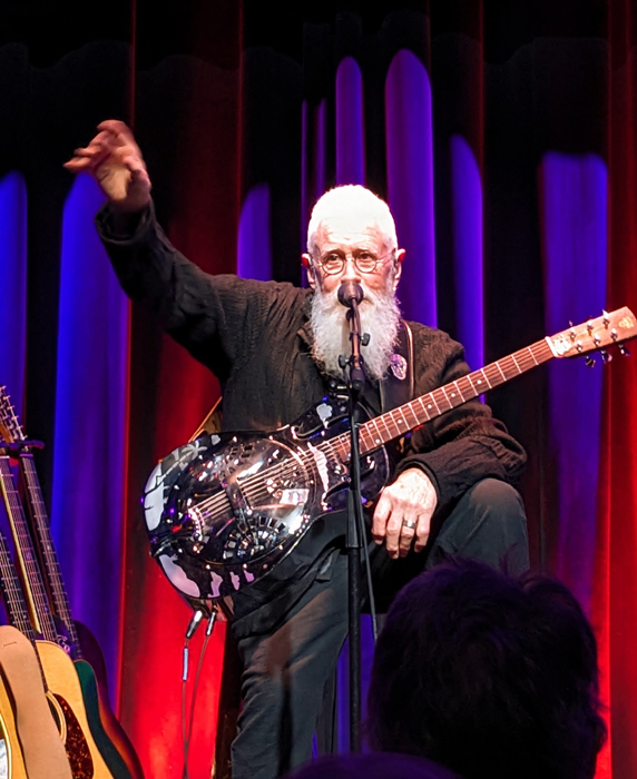 Bruce Cockburn 1dec23 Freight&Salvage Berkeley photo Suzanne Rudiger